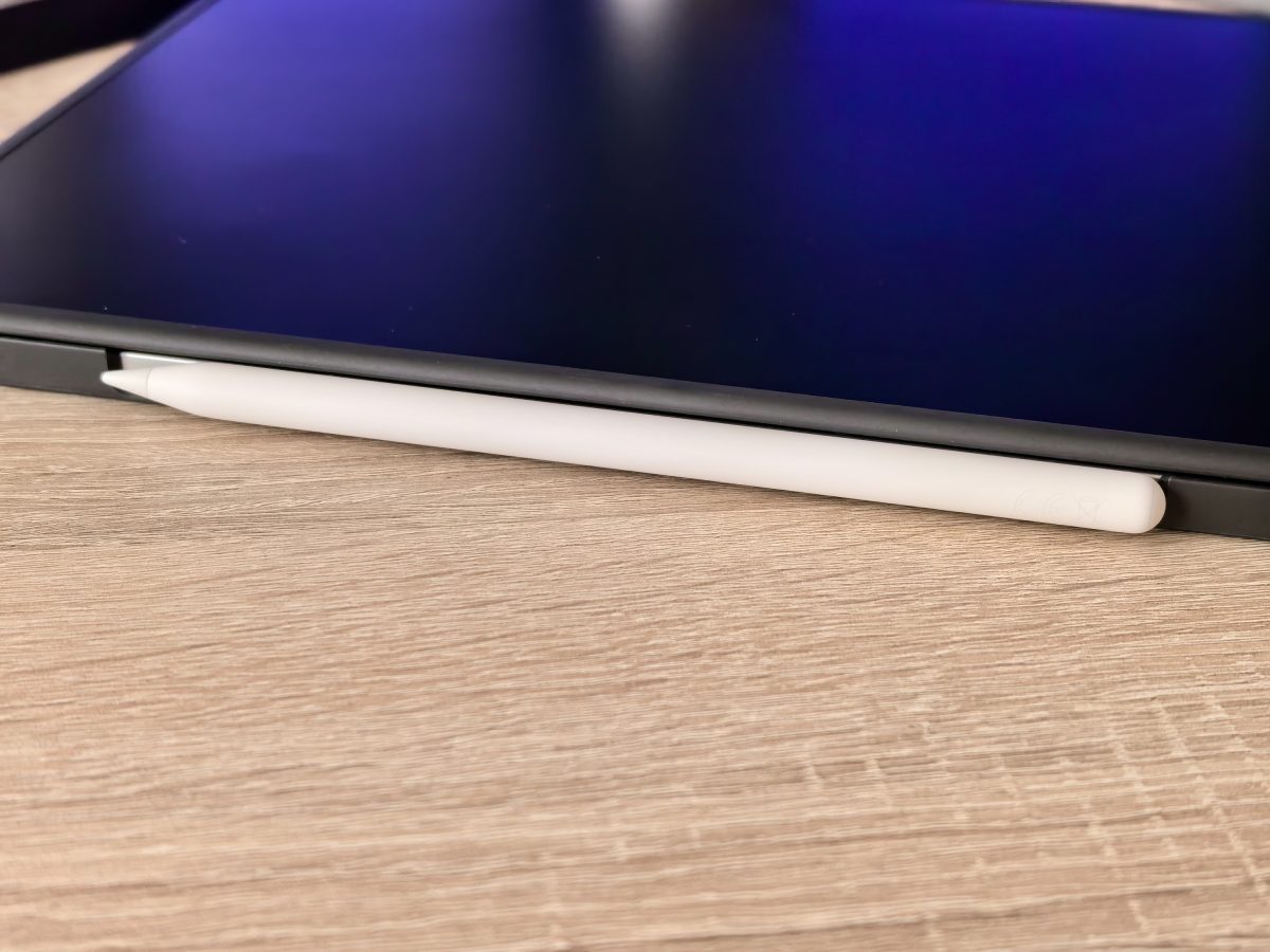 Logitech Combo Touch for iPad Pro M4 (2024)