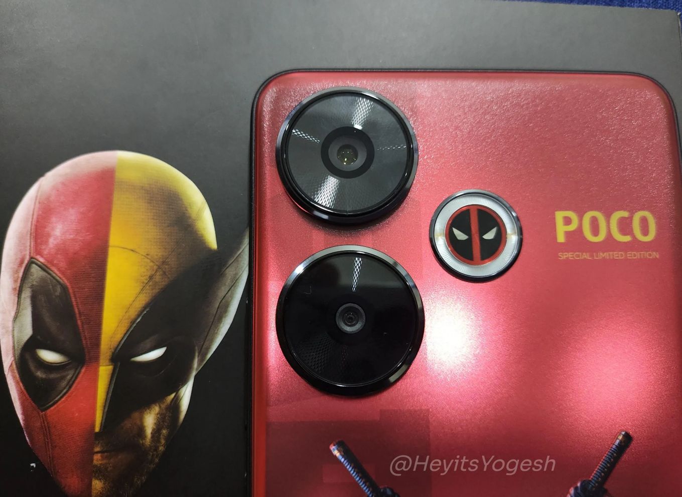 smartfon poco f6 x deadpool