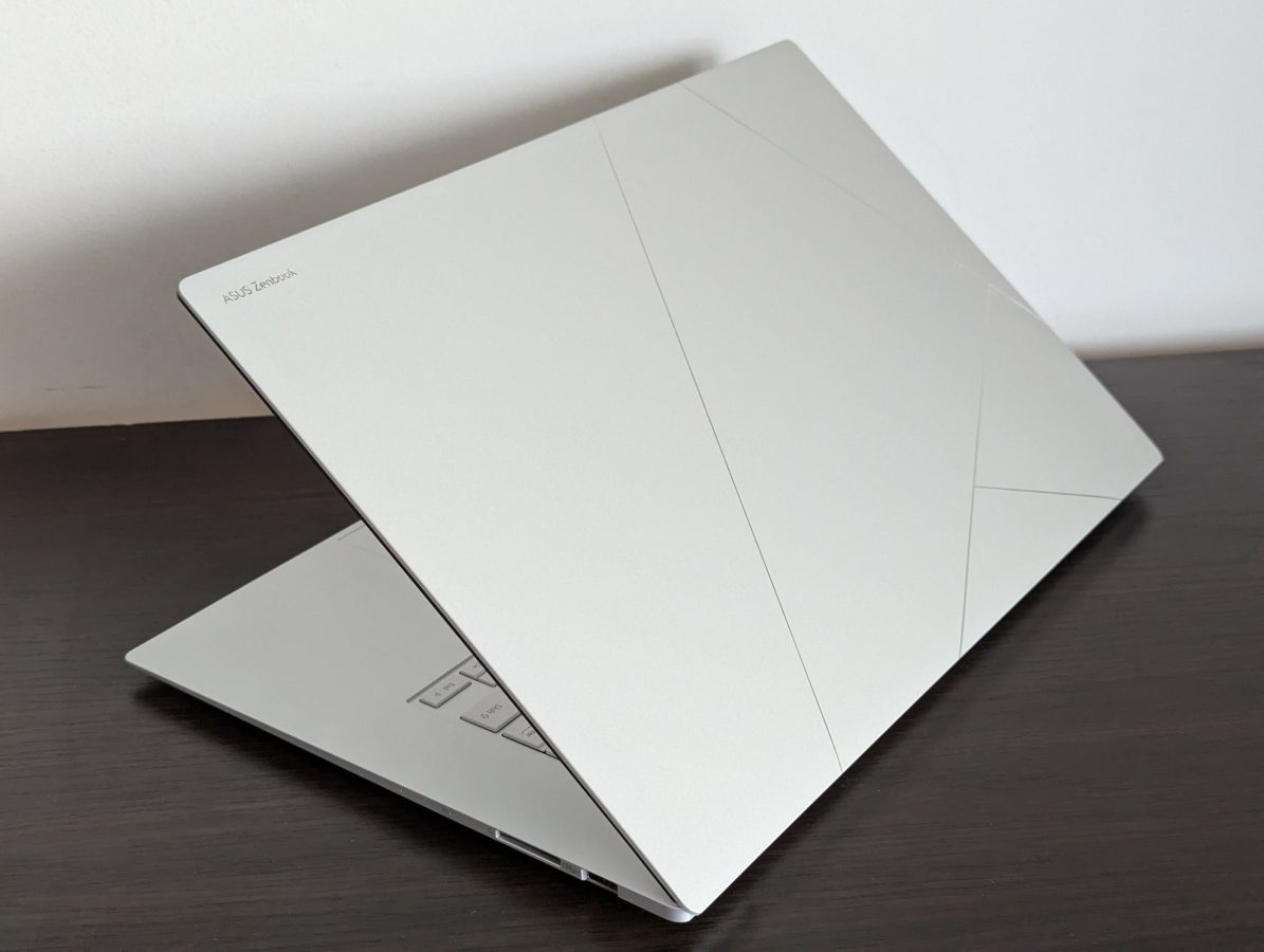 Asus Zenbook S 16