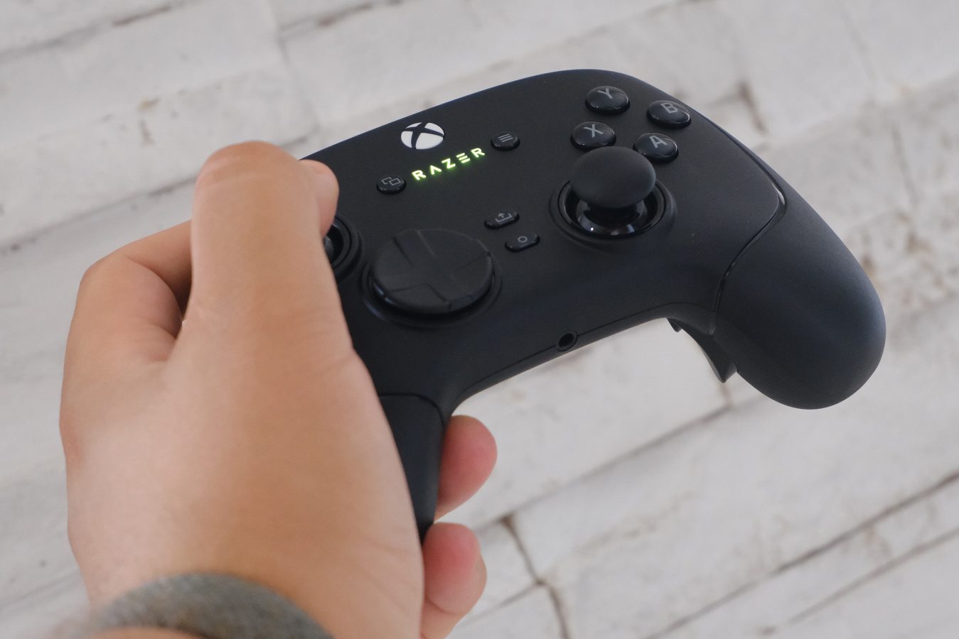 Recenzja Razer Wolverine v3 Pro
