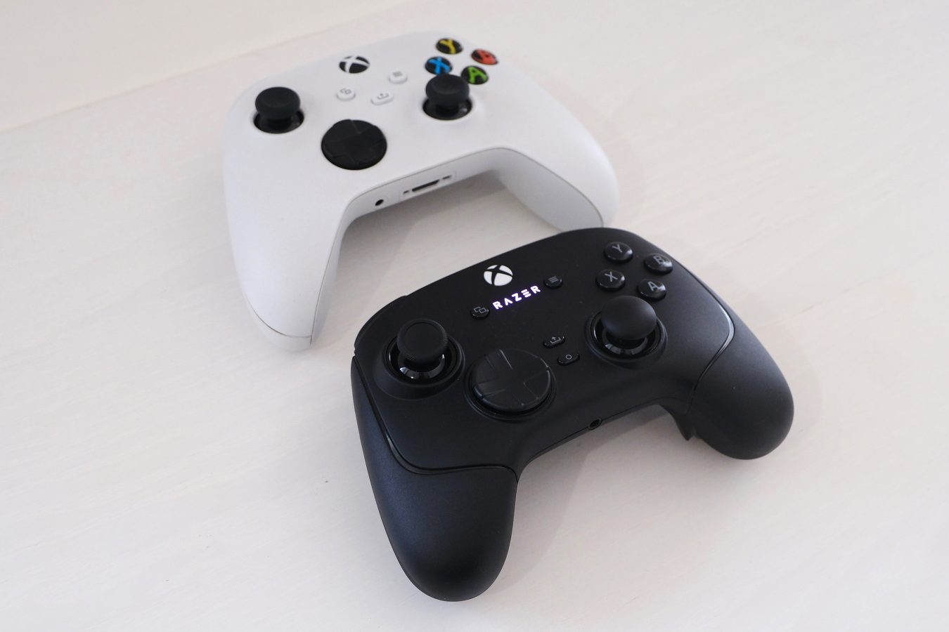 Recenzja Razer Wolverine v3 Pro