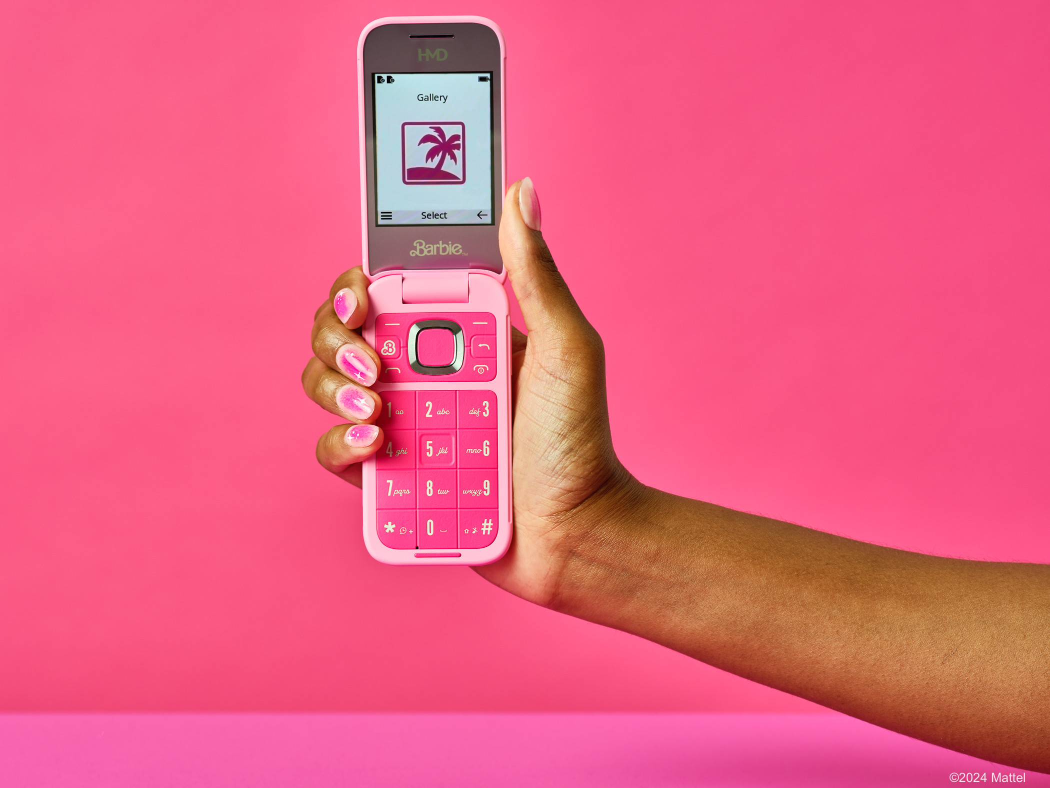 telefon HMD Barbie Flip Phone