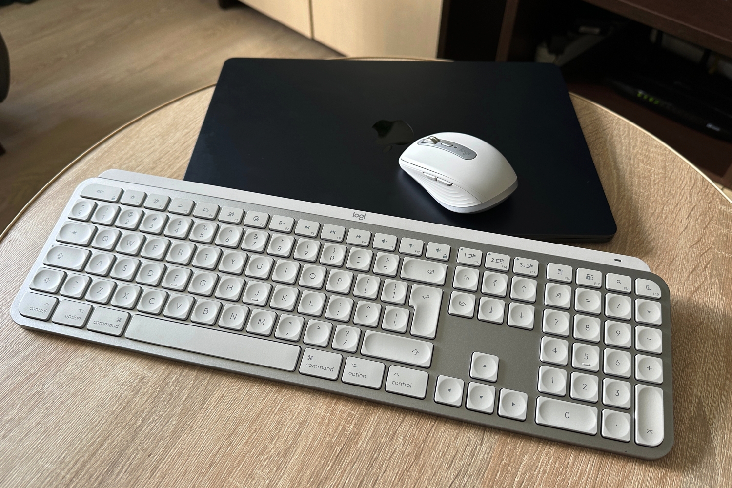 klawiatura Logitech MX Keys S i myszka Logitech MX Anywhere 3s