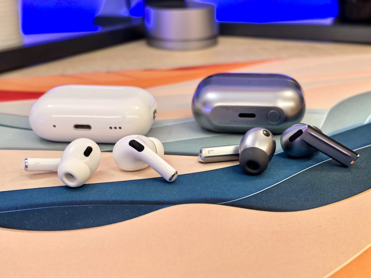 Samsung Galaxy Buds 3 Pro w towarzystwie AirPods Pro 2 i Huawei FreeBuds Pro 3