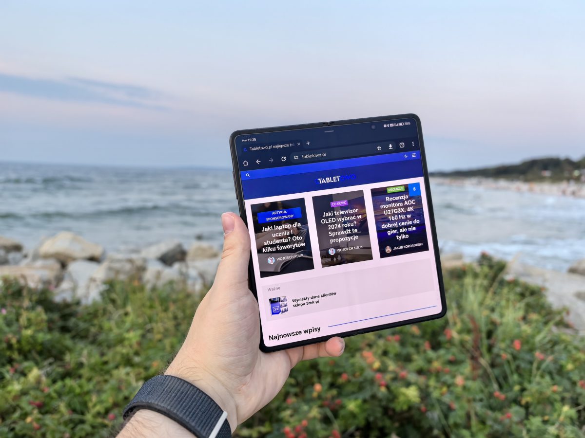 Honor Magic V3
