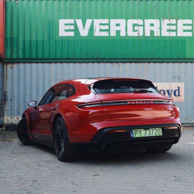Porsche Taycan 4s test