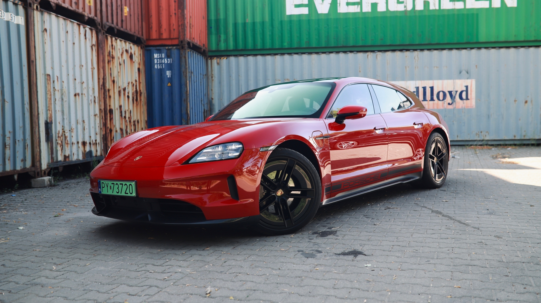Porsche Taycan 4s test