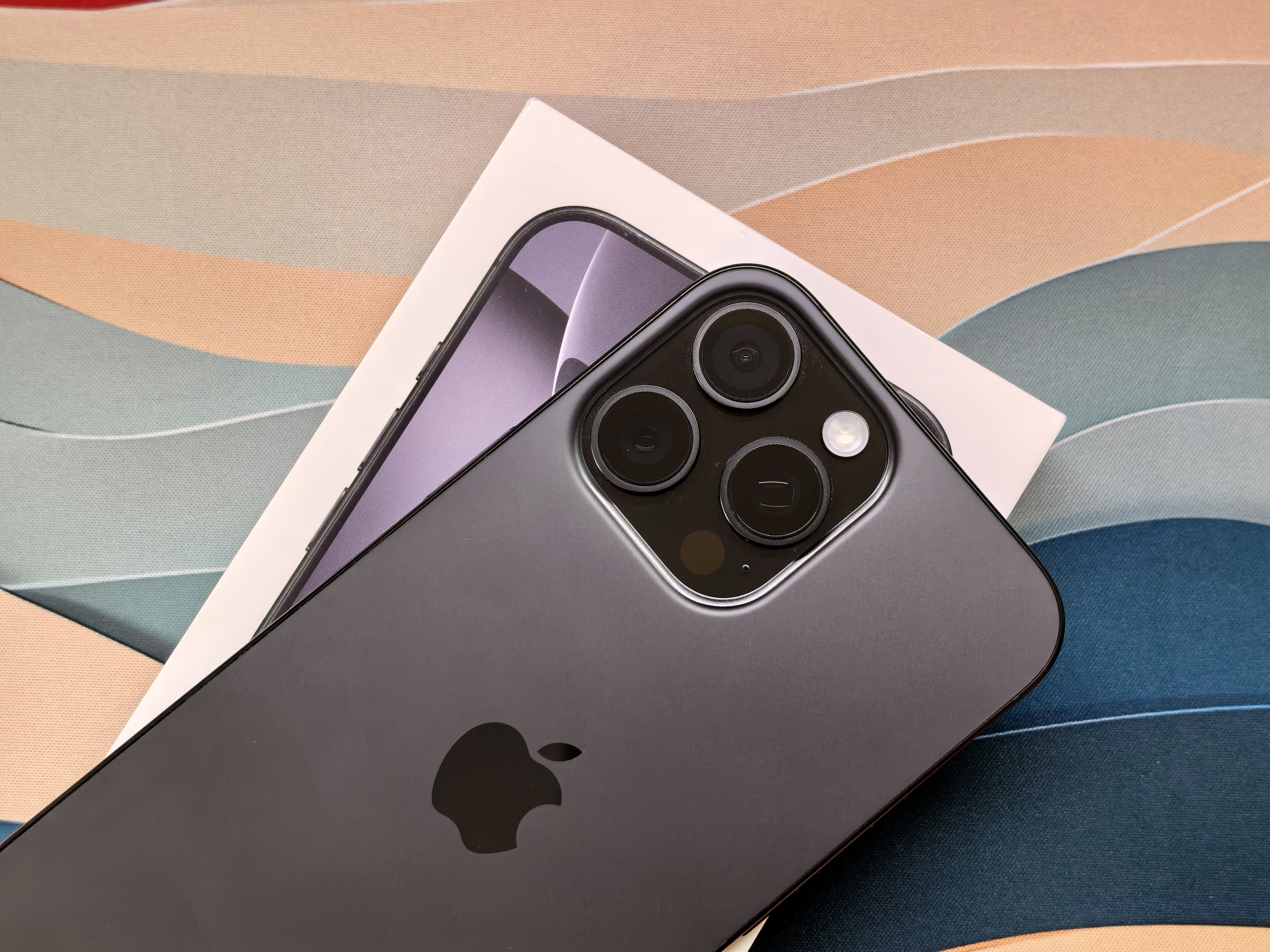 iPhone 16 Pro Max aparat