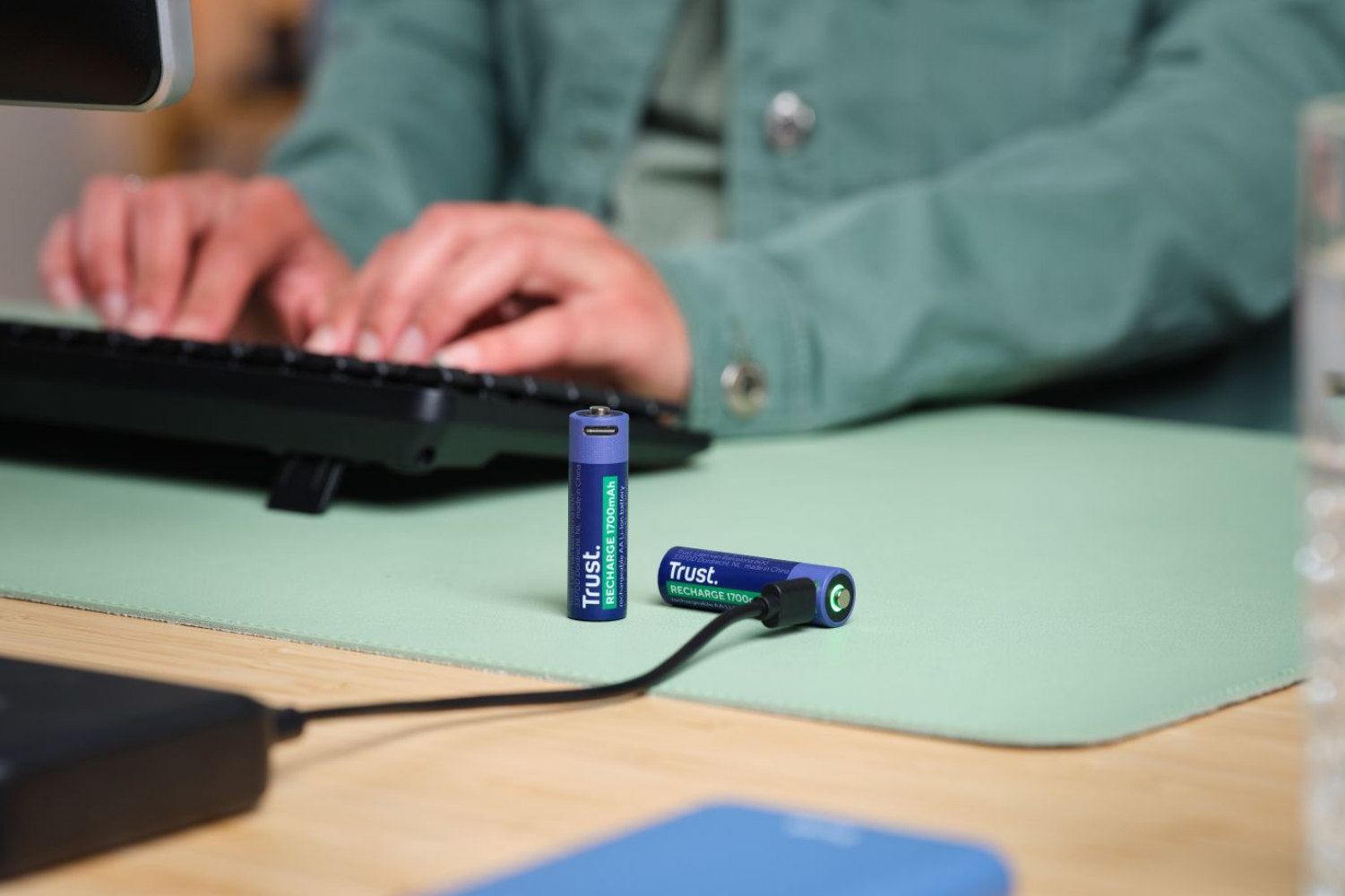 Akumulatory Trust AA i AAA z USB-C
