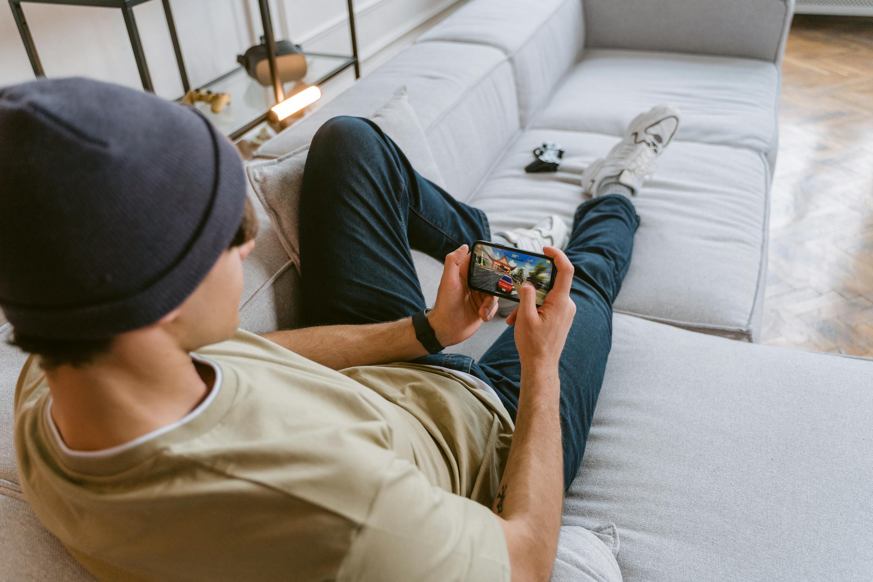 granie na smartfonie, gry na telefon, mobilny gaming