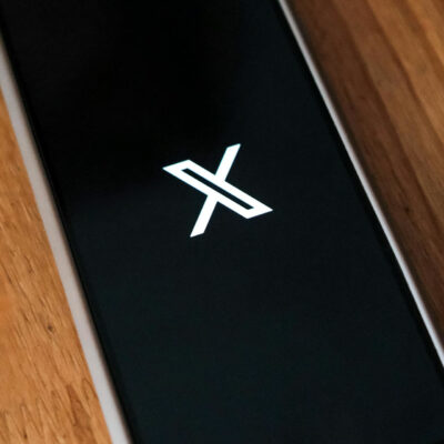 X Twitter aplikacja social logo lifestyle