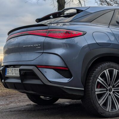 BYD Sealion 7