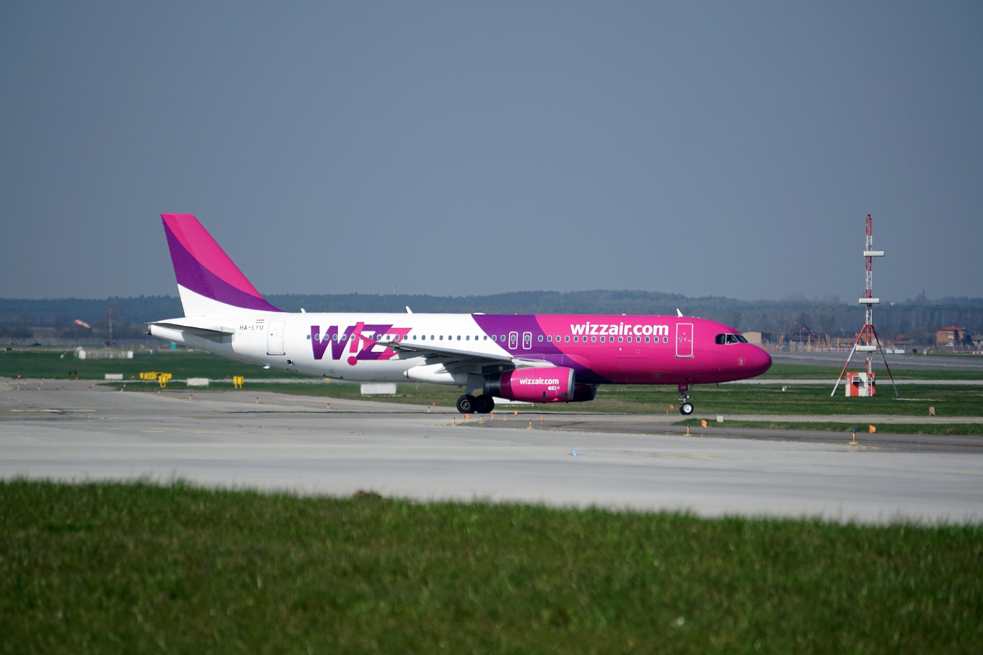 samolot plane wizzair wizz air airport