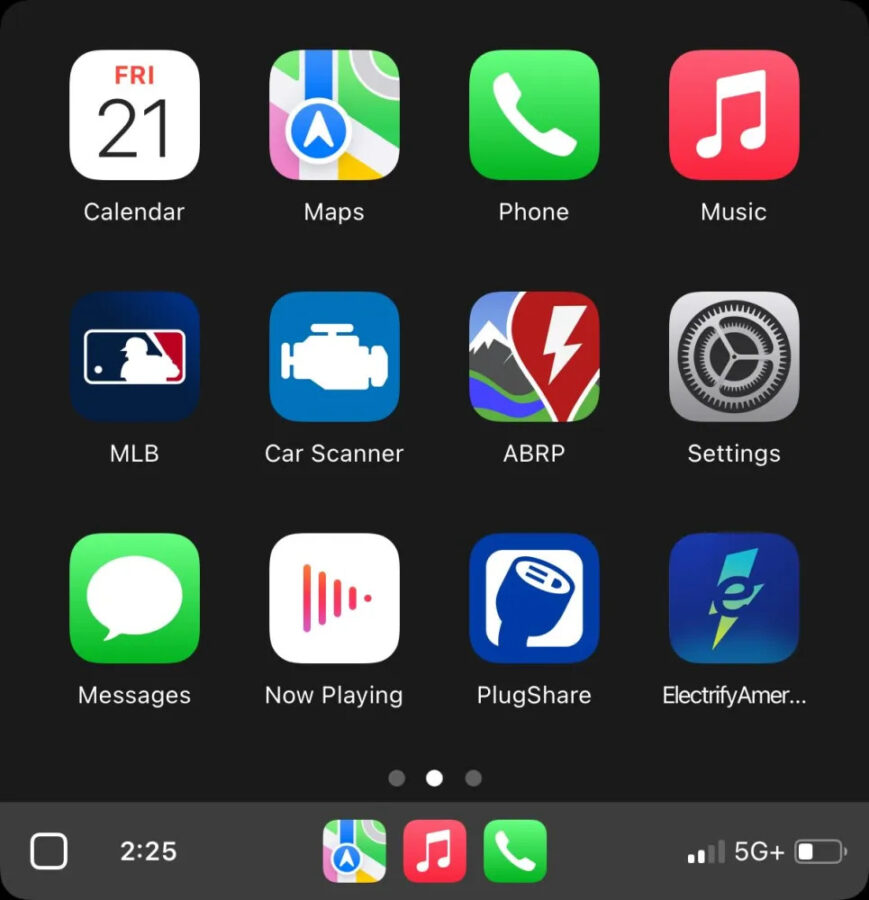 Car Play w iOS 18.4