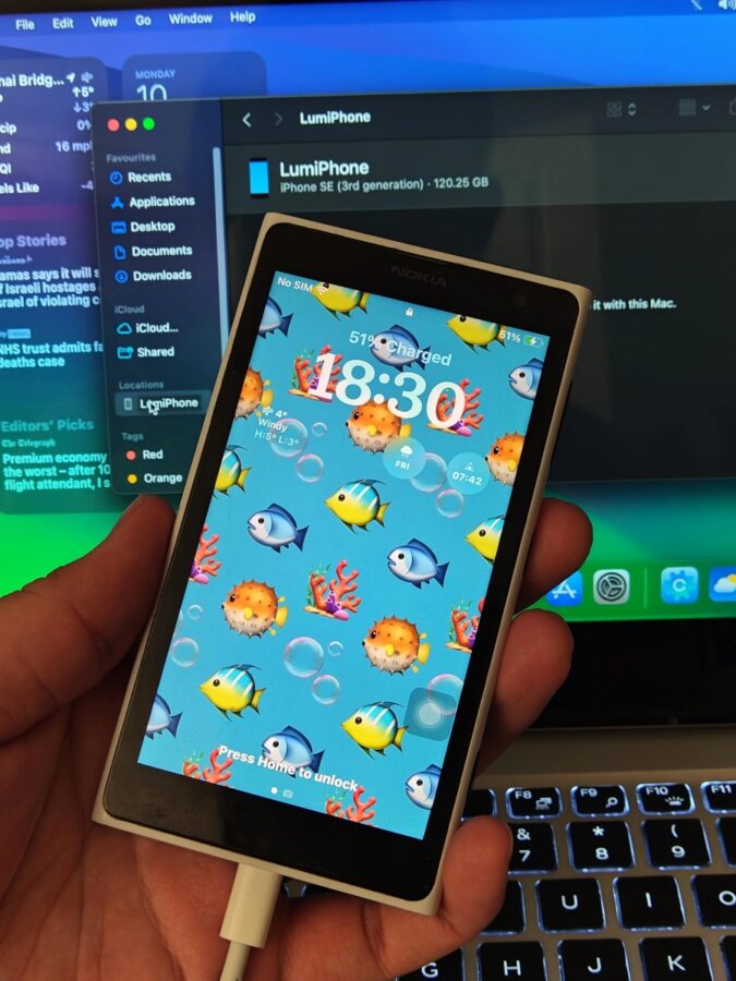 LumiPhone 1020 SE