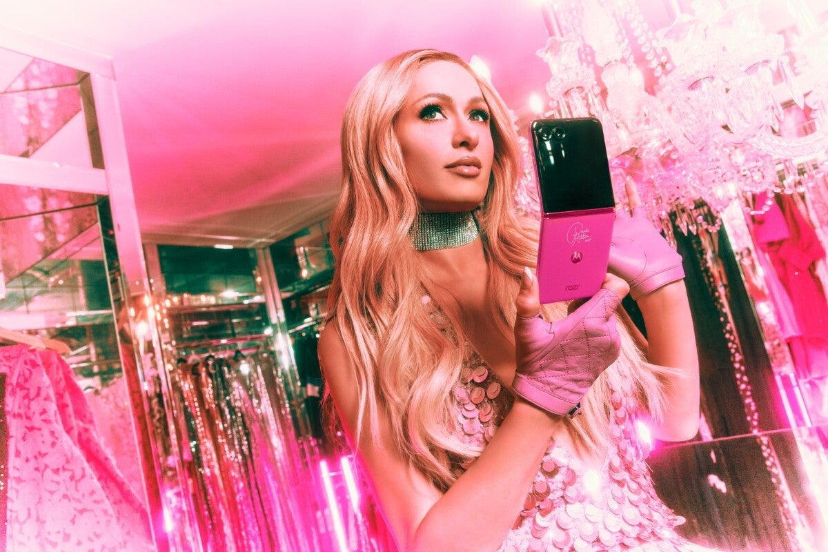 smartfon motorola razr plus paris hilton edition