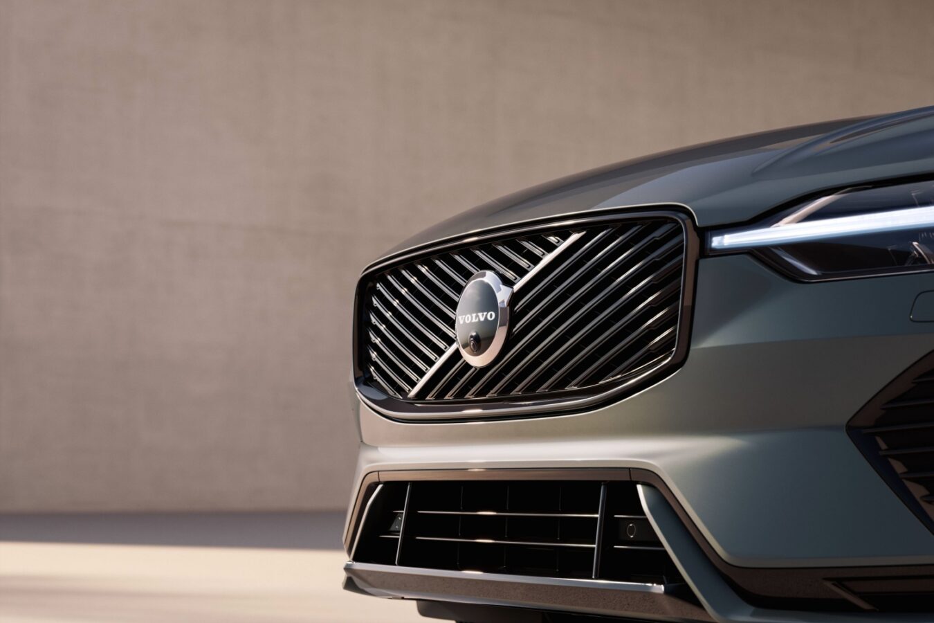 Volvo XC60 2025