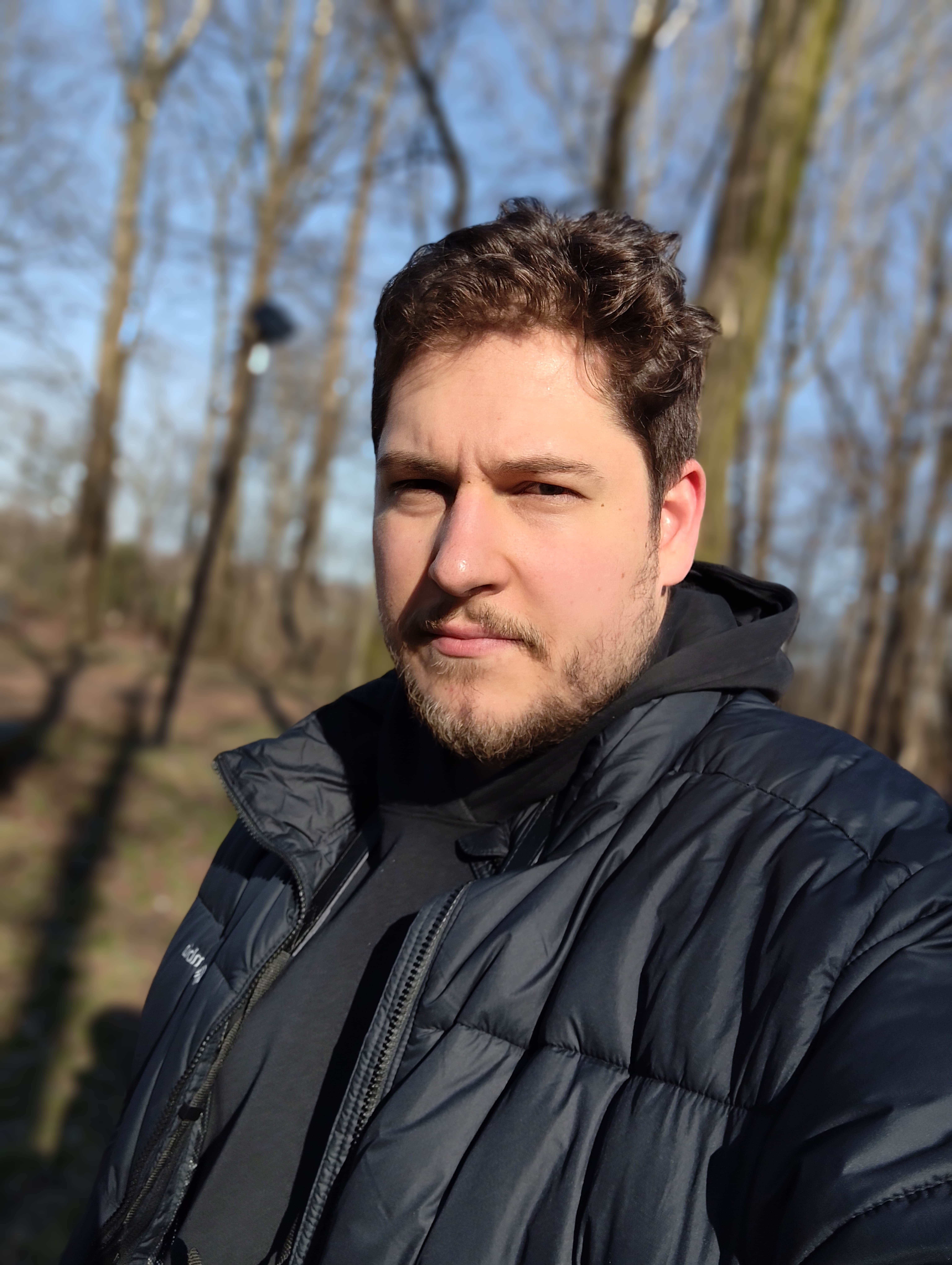 Nothing Phone (3a) Pro zdjęcia z przedniego aparatu (4)