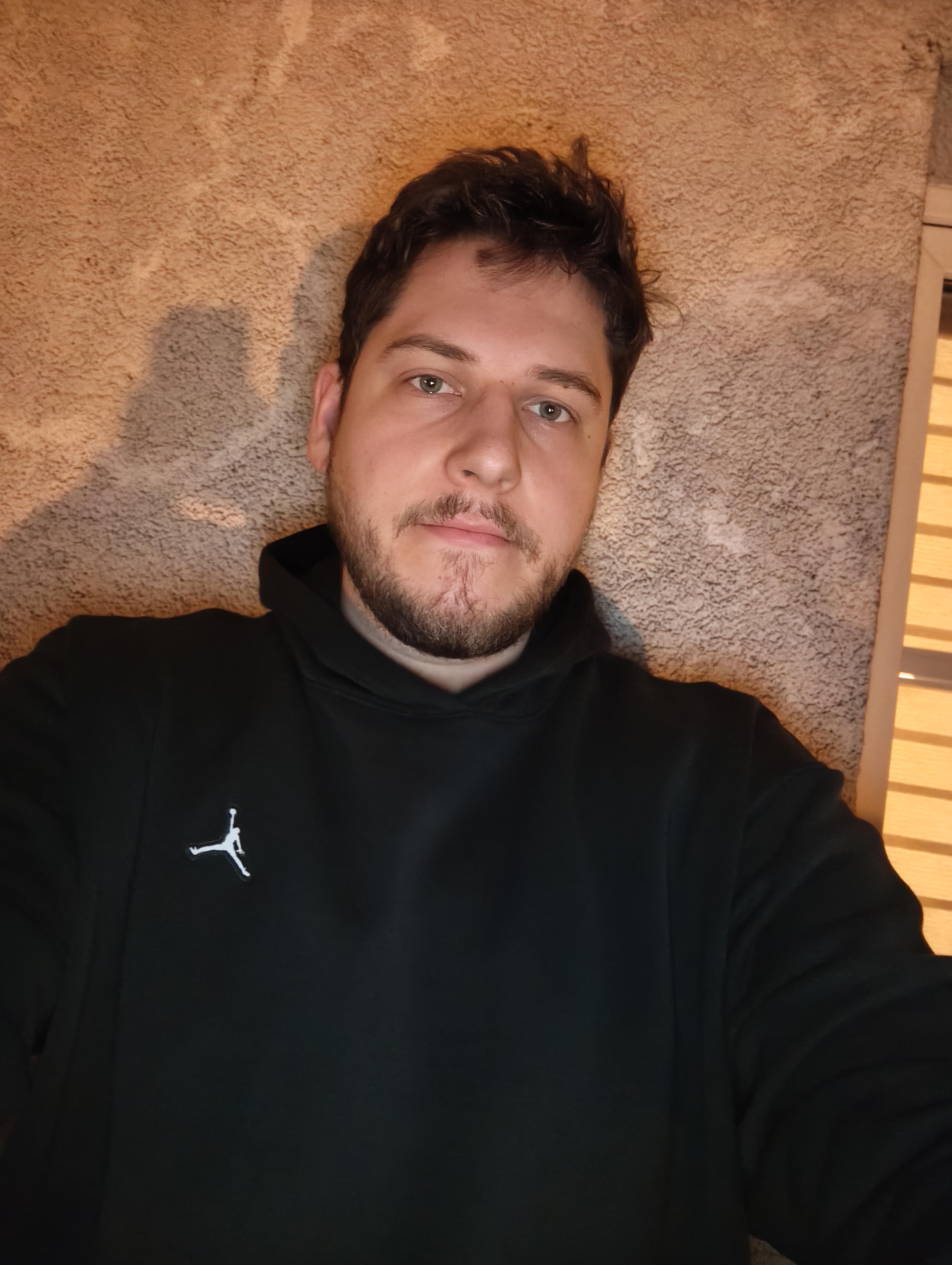Nothing Phone (3a) Pro zdjęcia z przedniego aparatu (4)