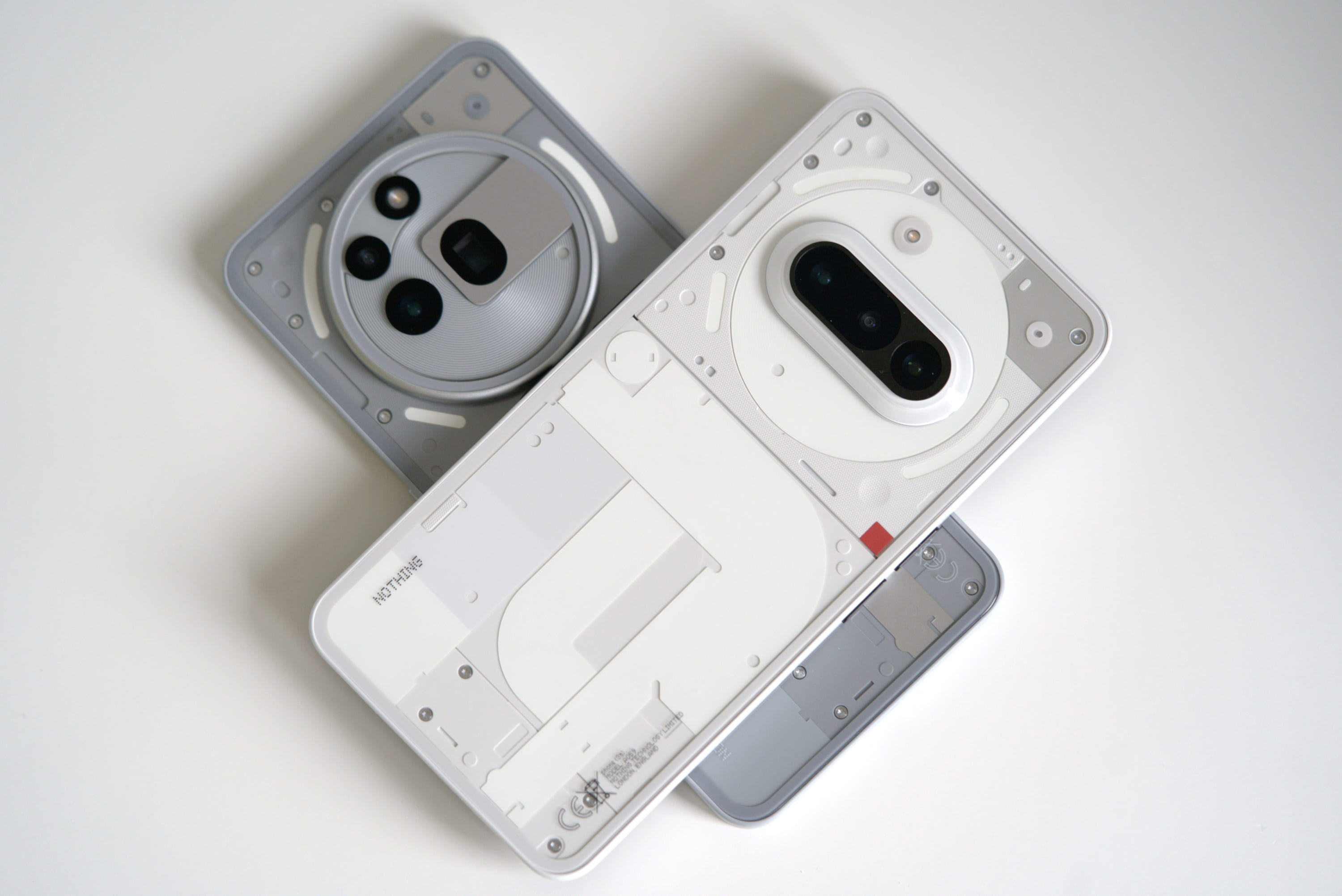 Nothing Phone (3a) i Nothing Phone (3a) Pro