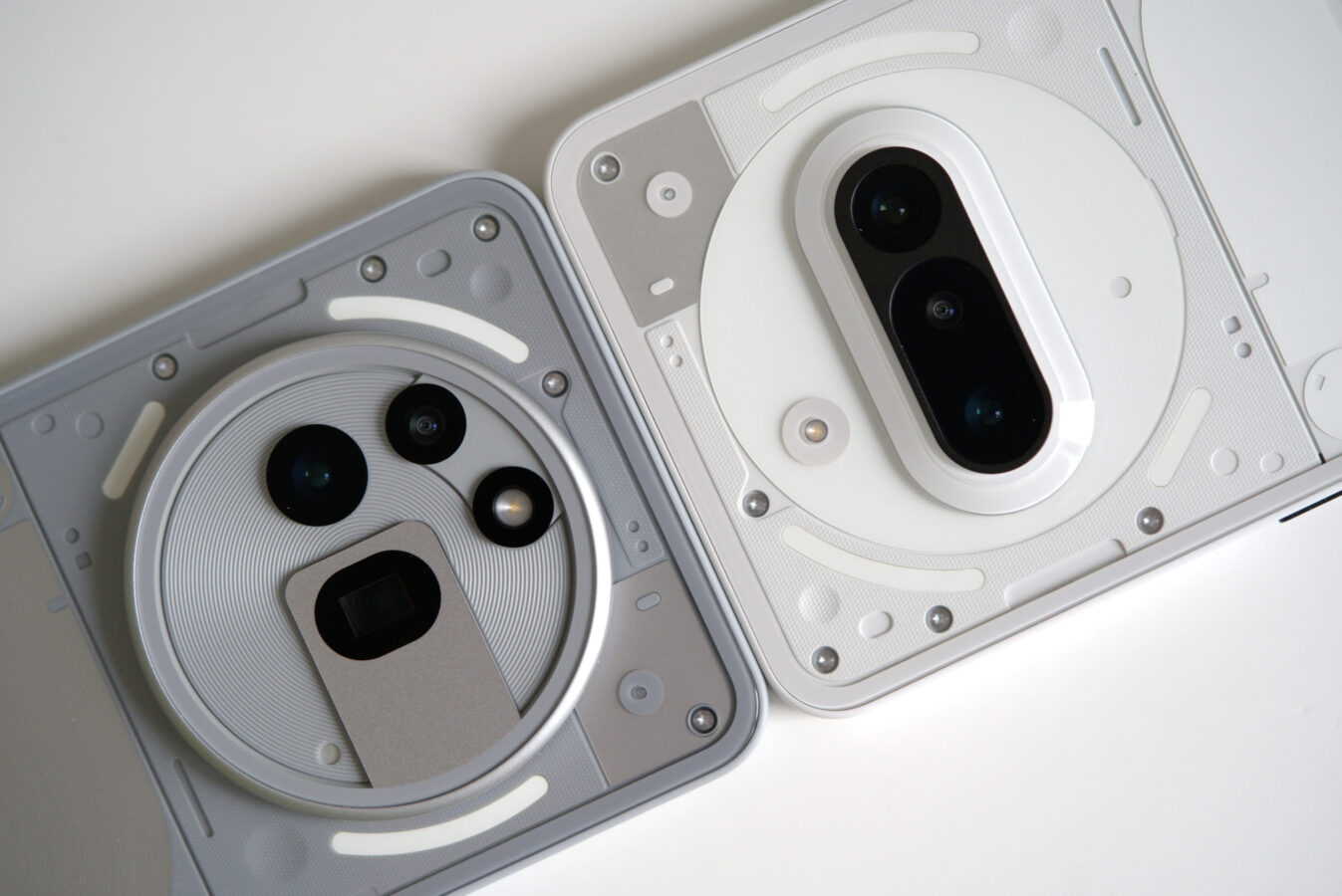 Nothing Phone (3a) i Nothing Phone (3a) Pro