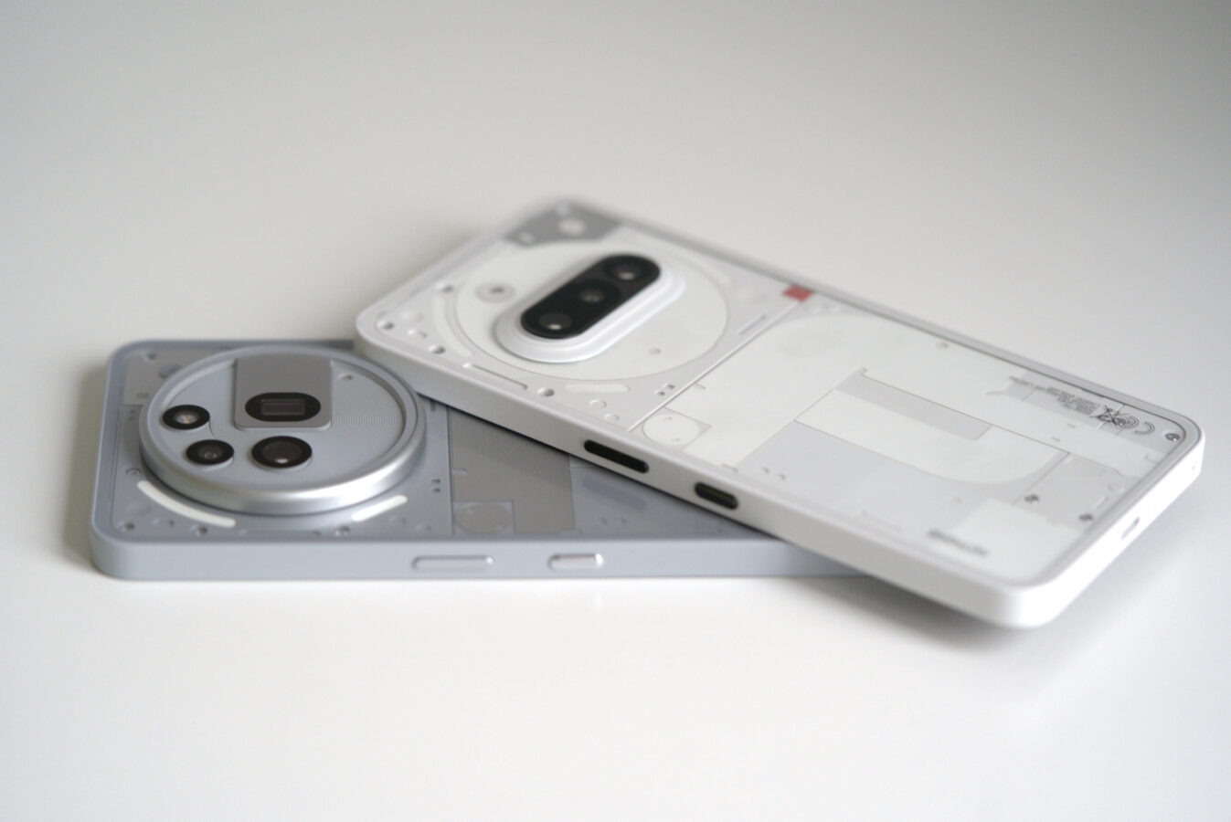 Nothing Phone (3a) i Nothing Phone (3a) Pro
