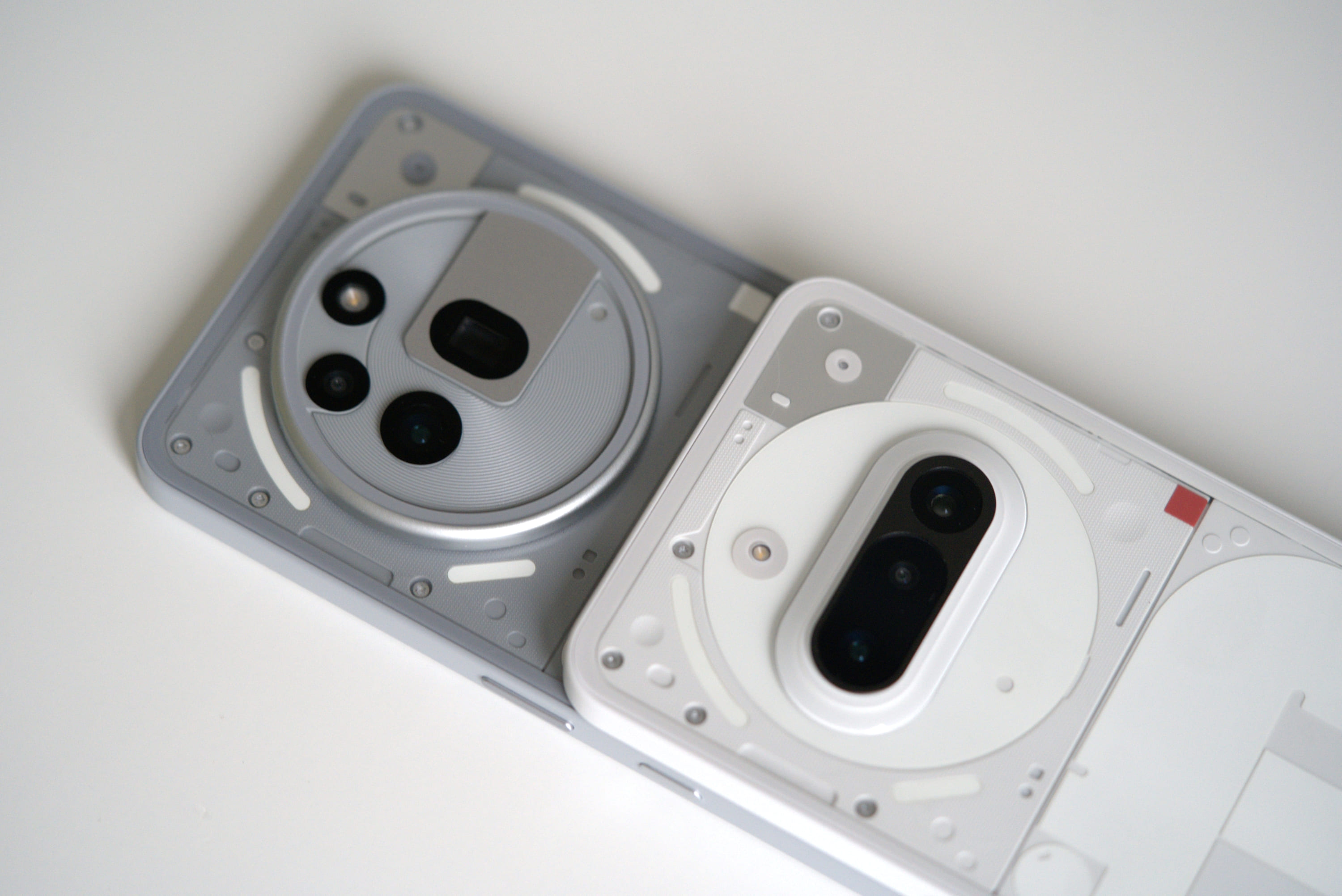 Nothing Phone (3a) i Nothing Phone (3a) Pro