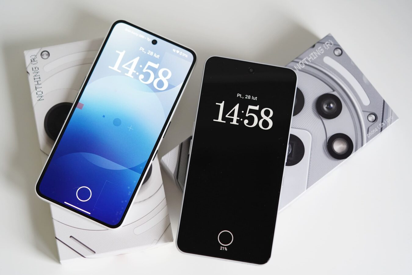 Nothing Phone (3a) i Nothing Phone (3a) Pro