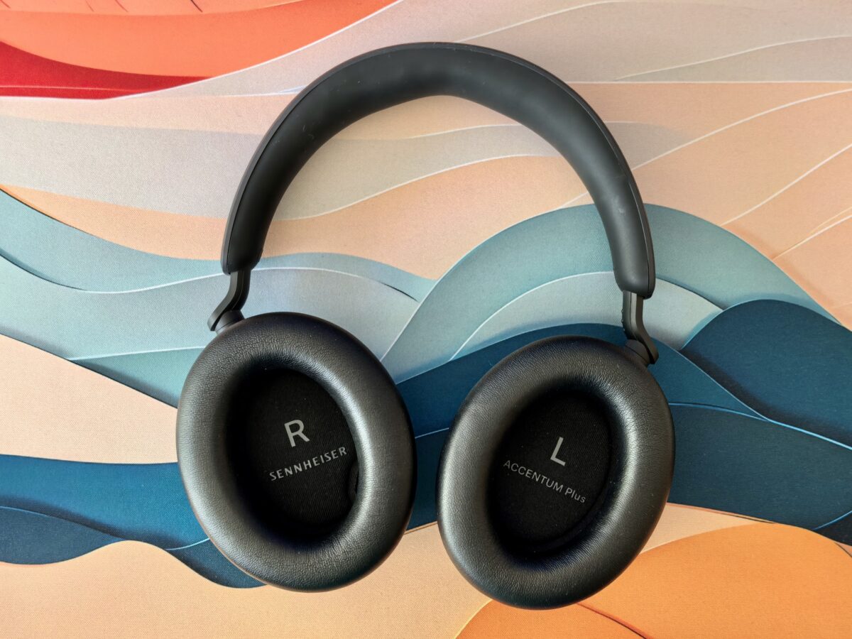 Sennheiser Accentum Plus Wireless