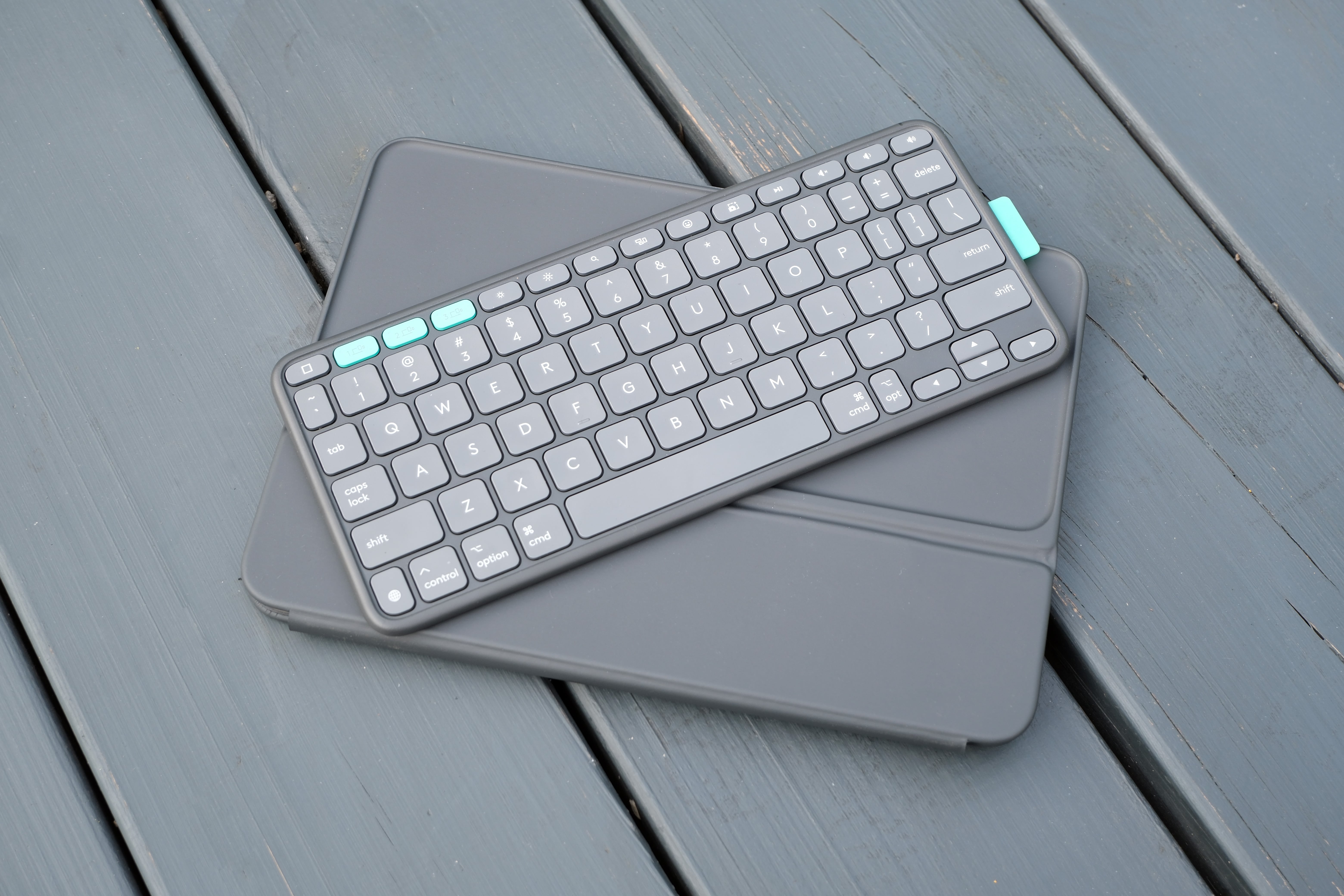 Recenzja Logitech Flip Folio Tabletowo iPad Klawiatura Bluetooth i etui