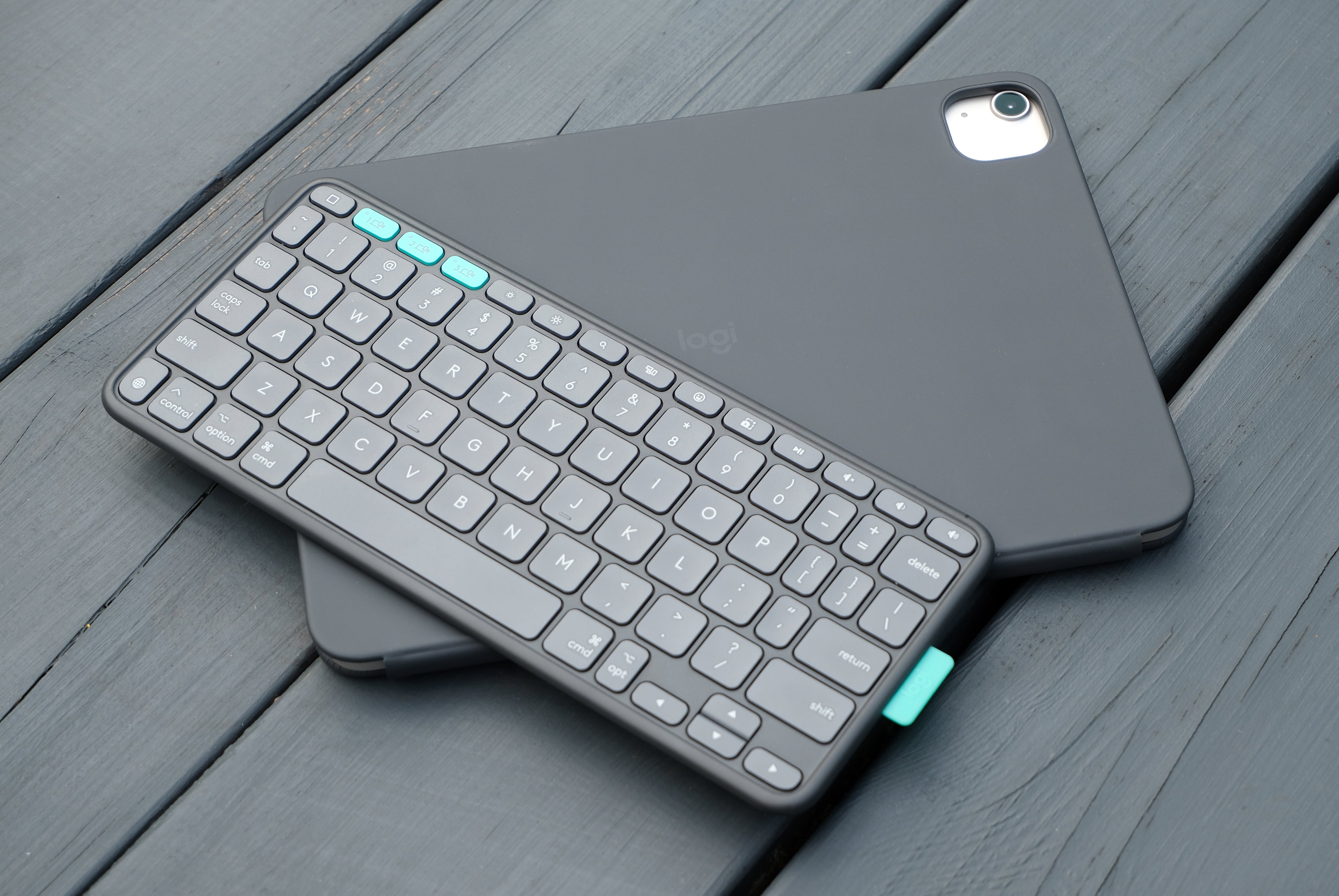Recenzja Logitech Flip Folio Tabletowo iPad Klawiatura Bluetooth i etui