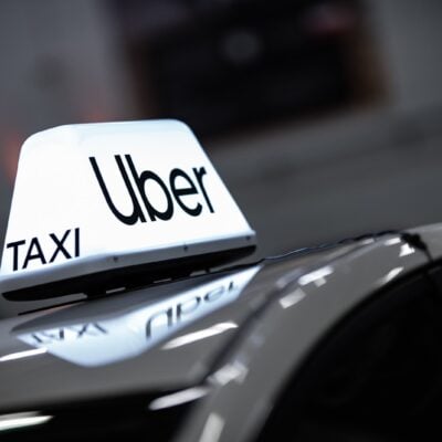 Uber, samochód, firma przewozowa