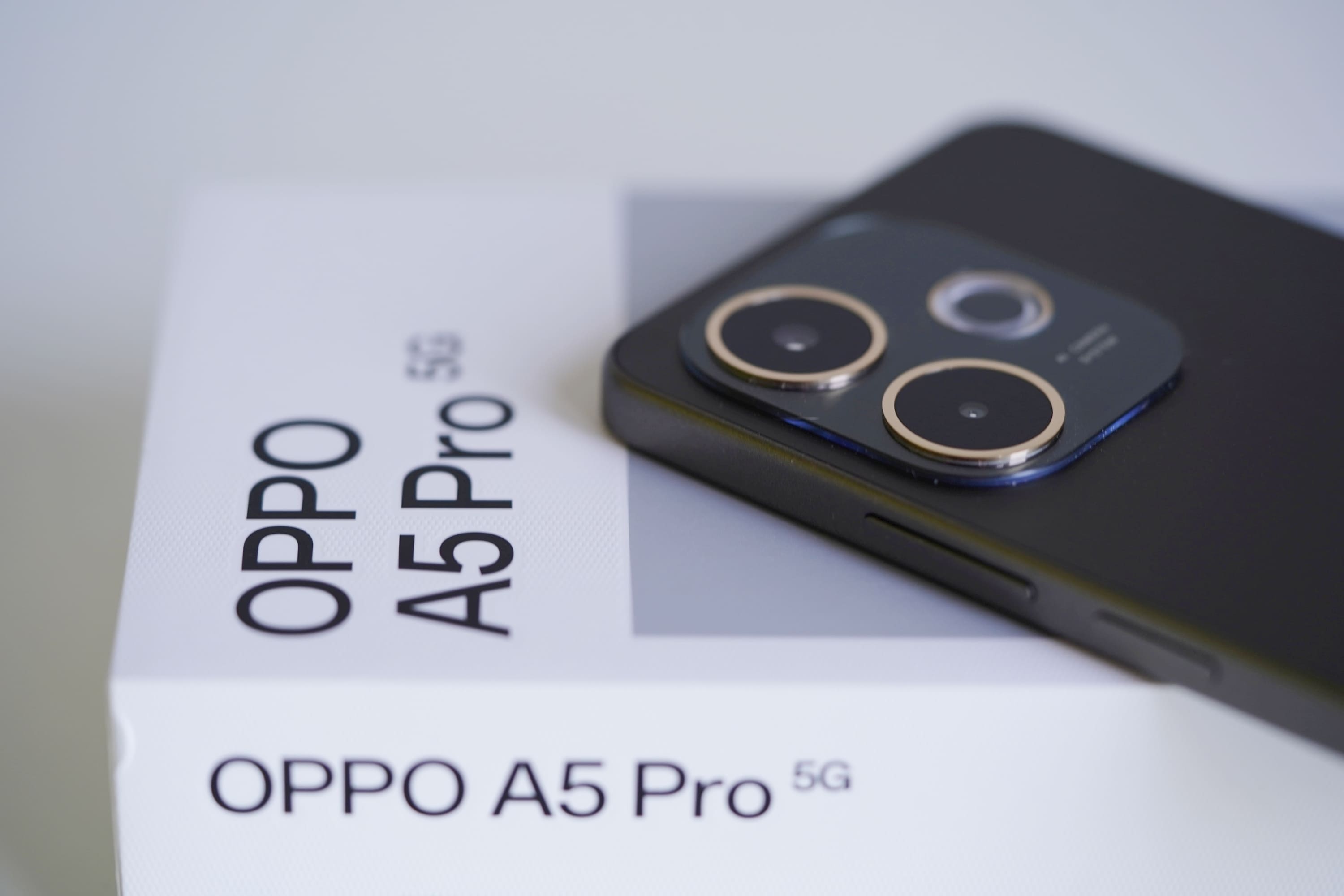 Oppo A5 Pro 5G