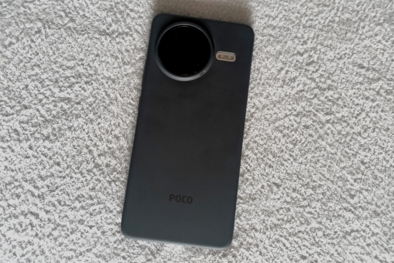 Poco F7 Pro