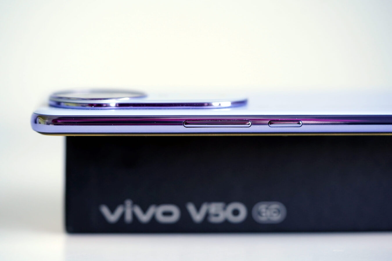 Vivo V50