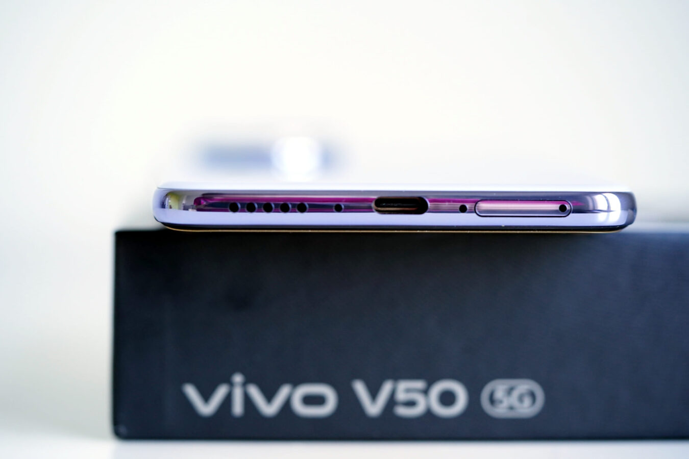Vivo V50