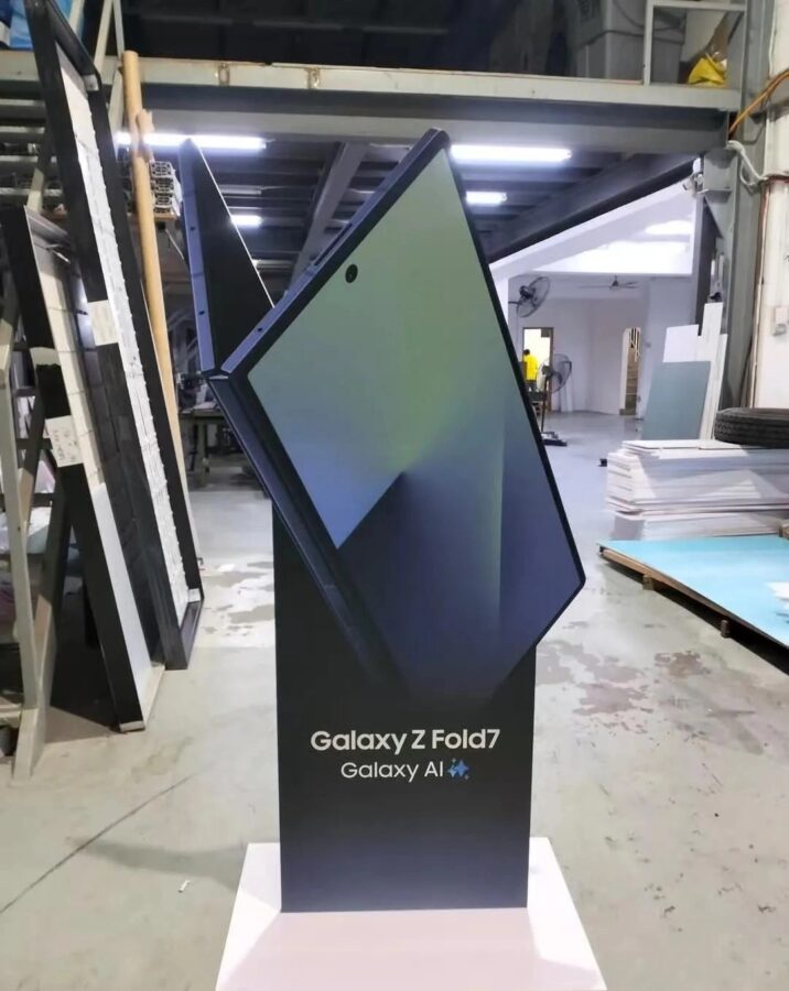 samsung-galaxy-fold-7-reklama-reddit
