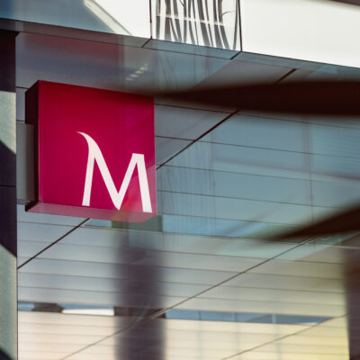 bank millennium logo