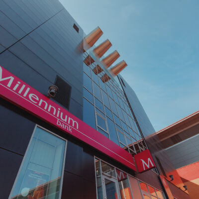 bank millennium logo