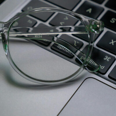 laptop okulary