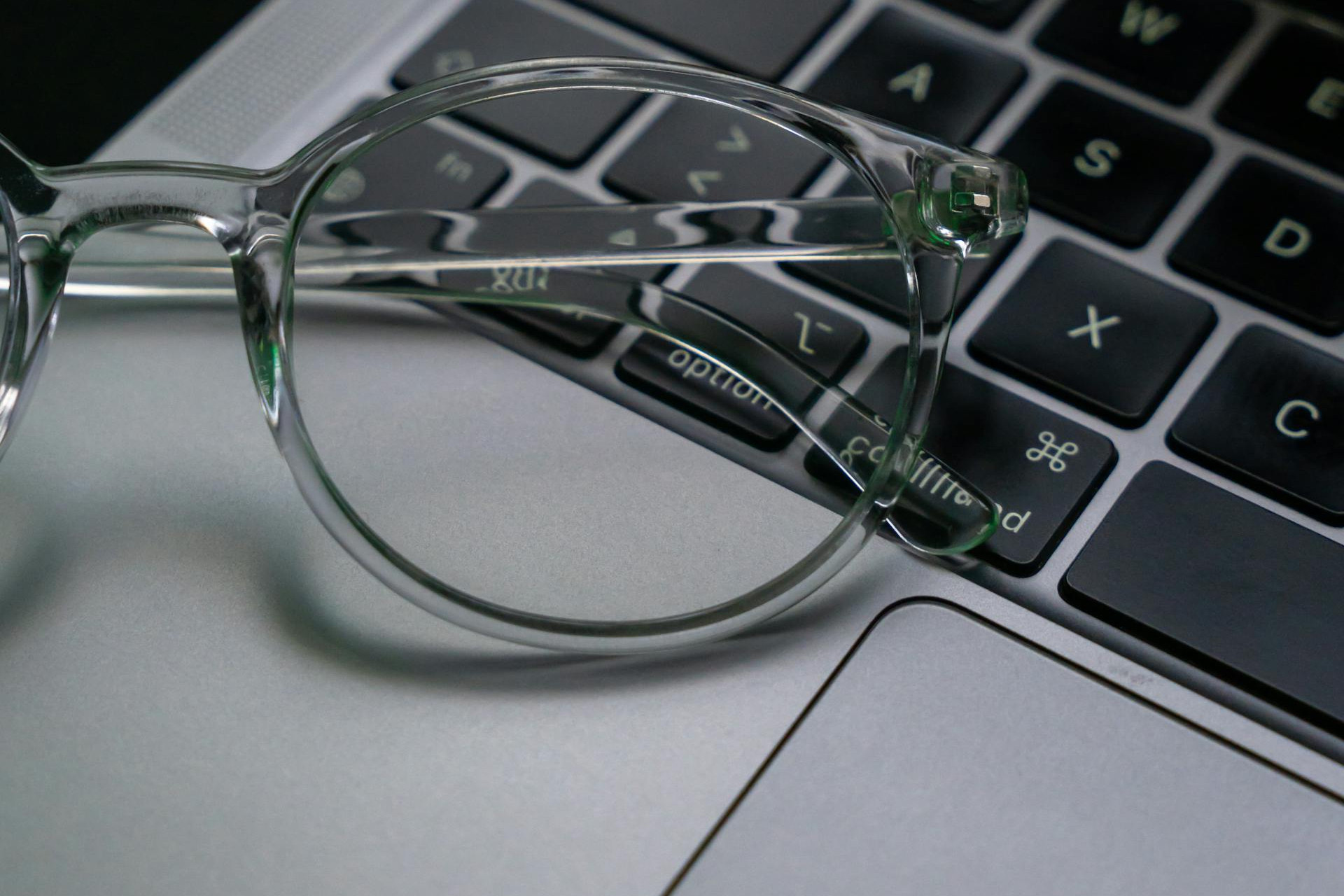 laptop okulary