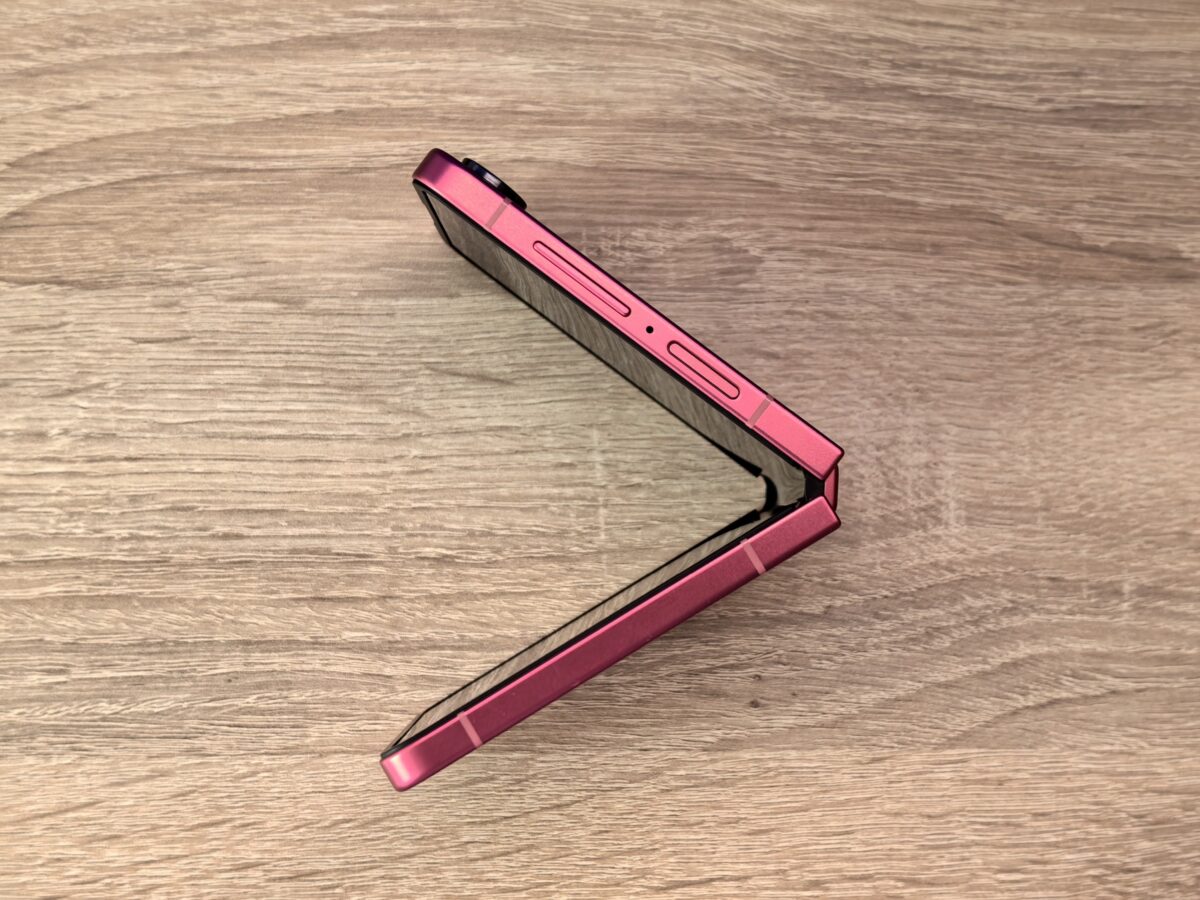 Samsung Galaxy Z Flip 7