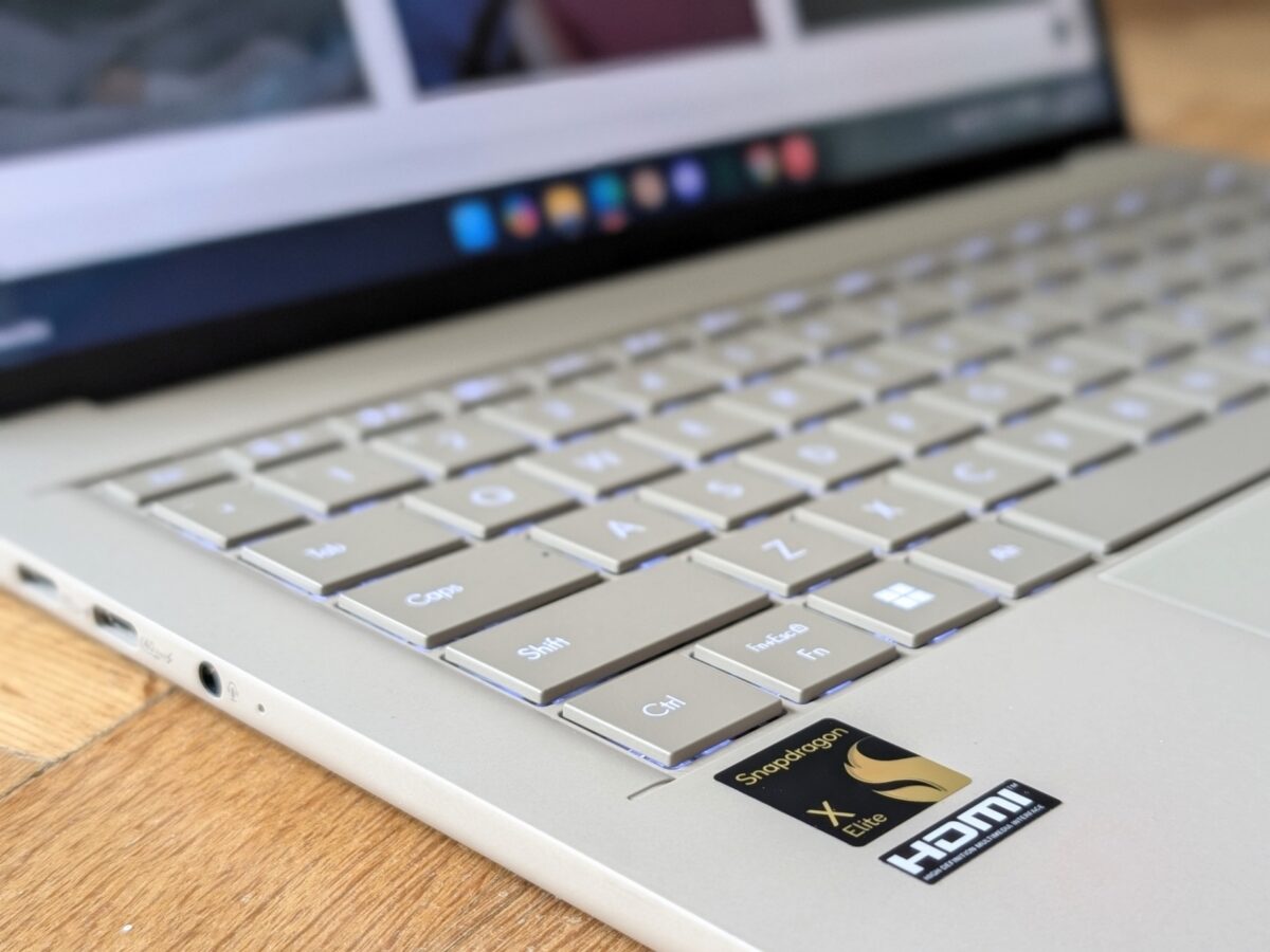 Asus Zenbook A14 UX3407 z Copilot