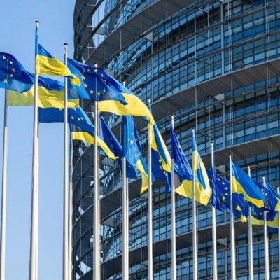 flaga ukrainy unii europejskiej ukraina unia europejska