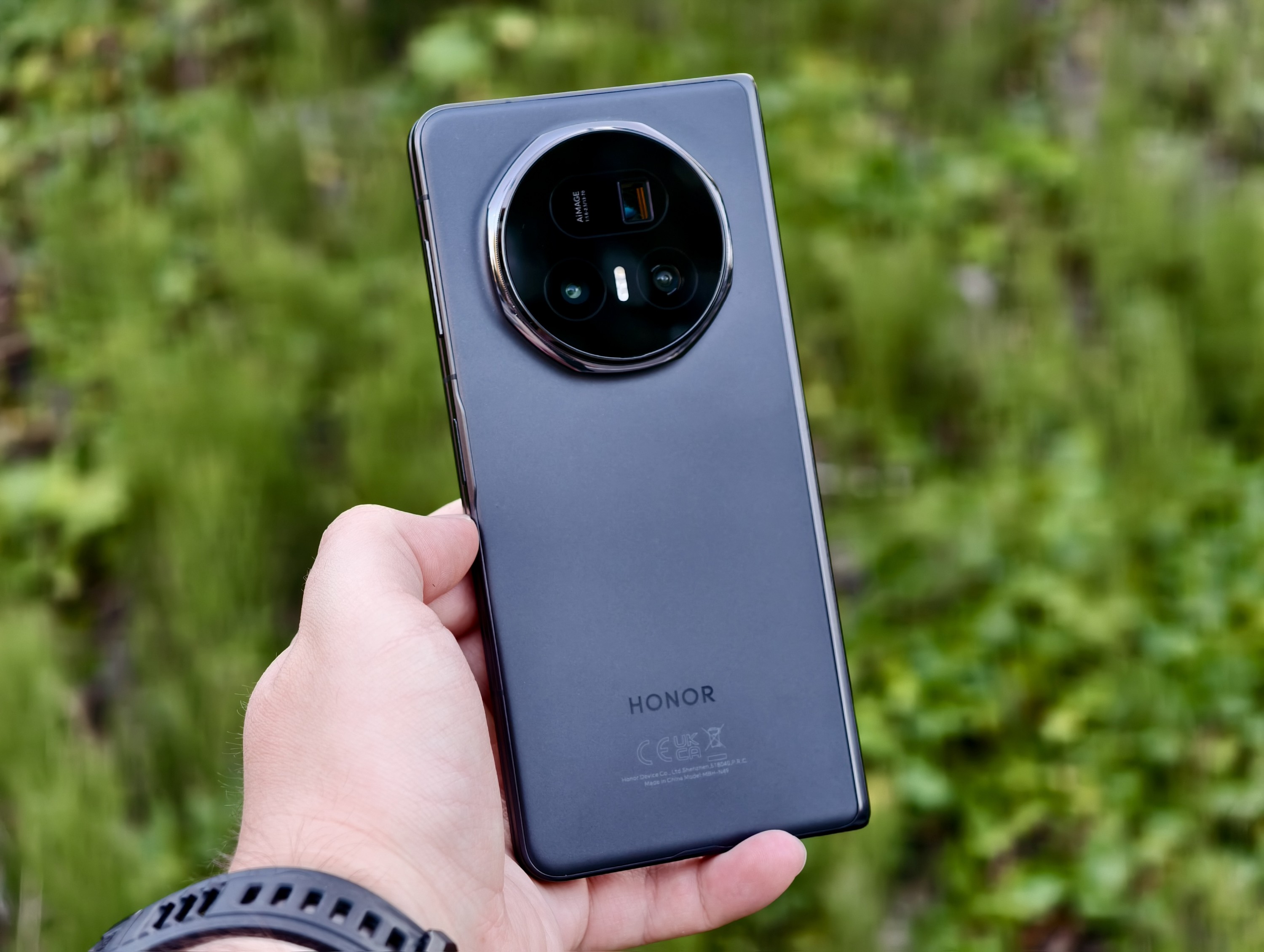 Honor Magic V5