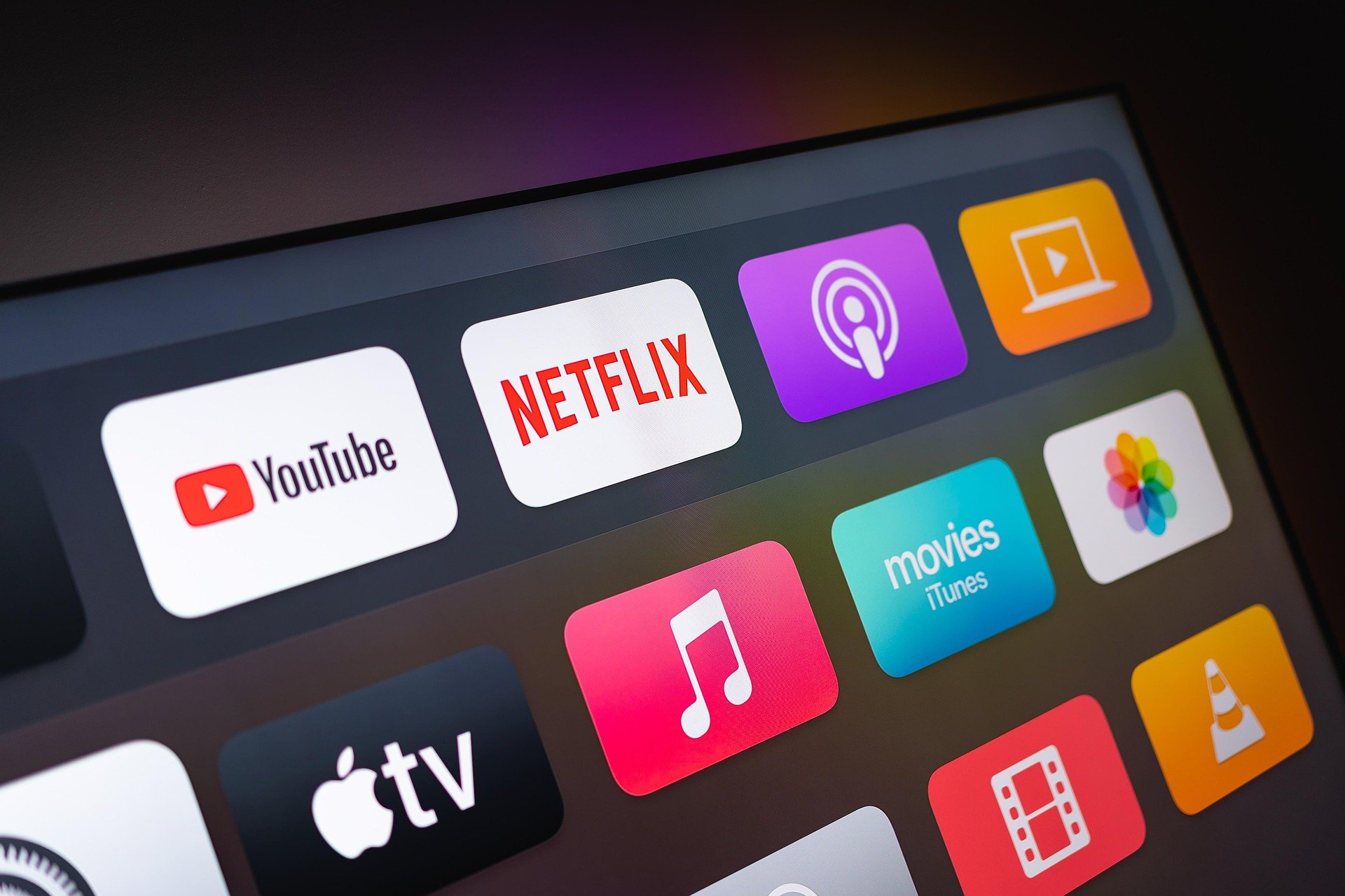 aplikacje, ipad, mac, apple, youtube, netflix, apple tv+