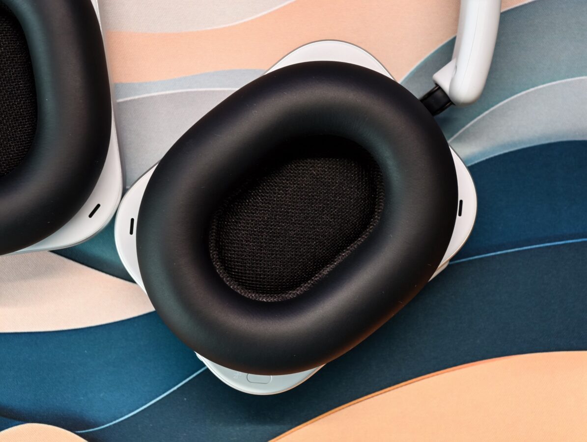 Nothing Headphone (1)