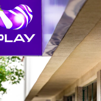 salon Play logo