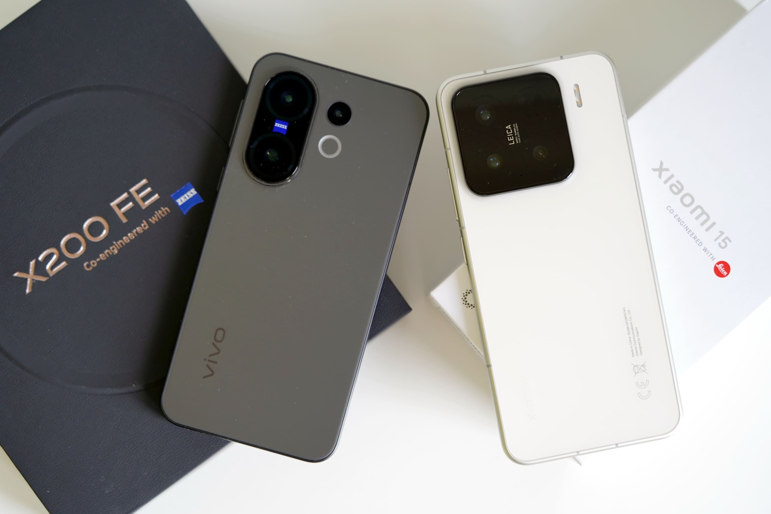 Vivo X200 FE i Xiaomi 15