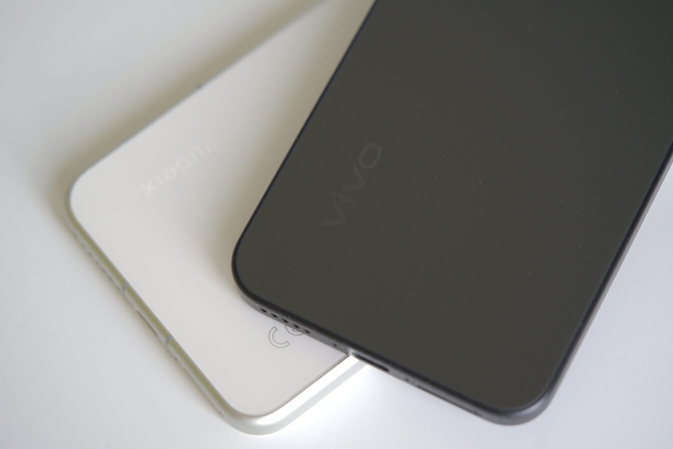 Vivo X200 FE vs Xiaomi 15